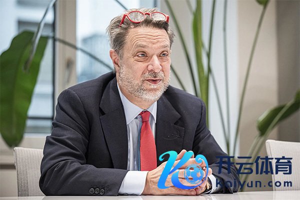 山德士CEO理查德&middot;塞诺 彭博社